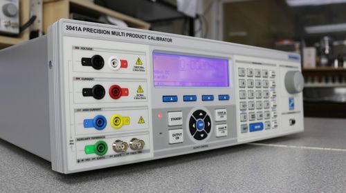 Calibrador multifunción - 3000  - TRANSMILLE - de corriente / de temperatura / de tensión