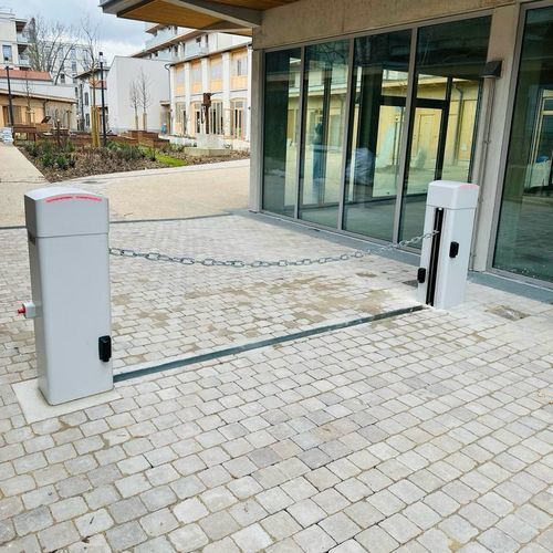 Barrera de acceso - LBC 10 - La Barrière Automatique - con cadena / de aluminio / a prueba de choques