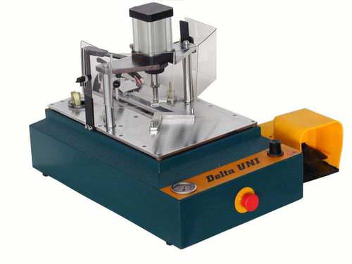 Máquina para aplicación de cola - DELTA UNI  - Brevetti Motta