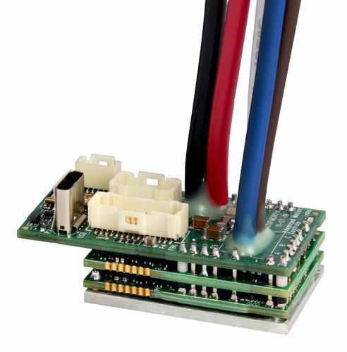 Servo-variador embarcado - FXM060-25-RM - ADVANCED Motion Controls - DC / brushless / de inducción