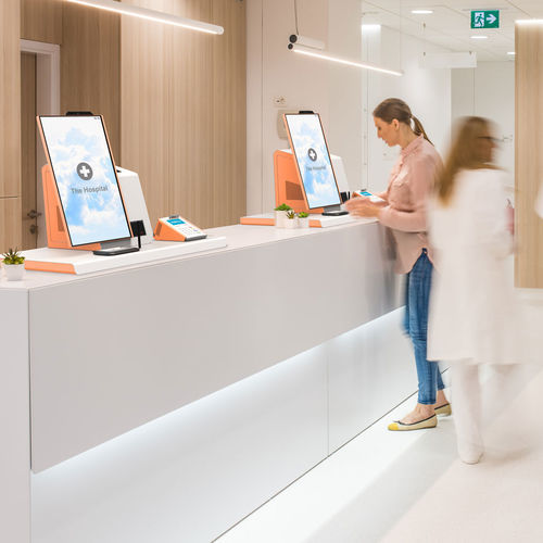 Terminal con pantalla táctil - FLEX HEALTHCARE - Pyramid Computer GmbH - de kiosco / con impresora / auto servicio