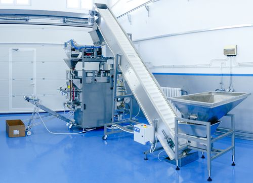 Ensacadora vertical - Omniprojekt doo, Vrnjačka Banja, Srbija - ponderal / FFS / controlada por PLC