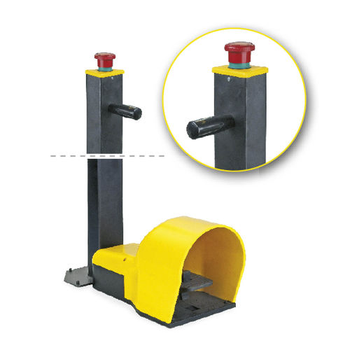 Interruptor de pedal de control - IP7007EM - Pedaliera con dispositivo di blocco+fungo d'emerg - Giovenzana International B.V. - eléctrico / 1 pedal / con parada de emergencia