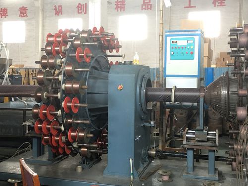 Línea de extrusión para tubos reforzados de acero - Jiangsu Xinrongplas Machinery Co., Ltd - multicapas / de tubos / para HDPE