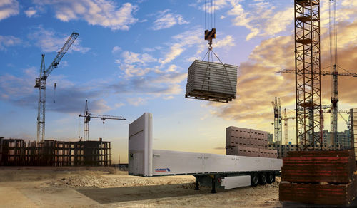 Remolque plataforma - S.PR BAU - Schmitz Cargobull - para mercancía / de 2 ejes / de acoplamiento
