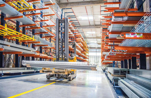 Sistema de estanterías cantilever - MECALUX - de manipulación / dinámico / ajustable