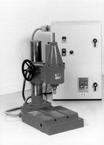 Punzonadora manual - FRAP CZ series - BGI (BERNARD GRAVURE INDUSTRIELLE) - electromagnética / de corte / de formado