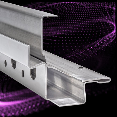 Perfil para la industria del automóvil - Welser Profile GmbH - de acero / de sección rectangular / de botón