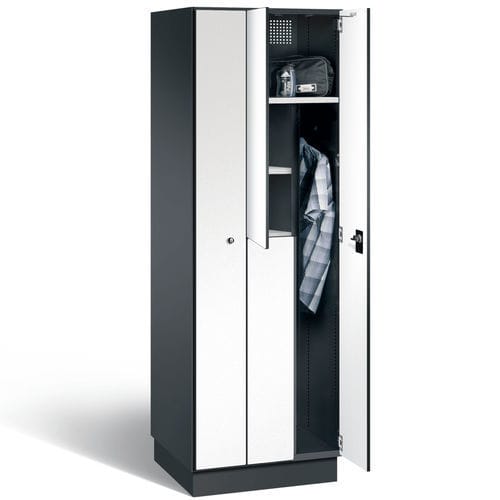 Armario de vestuario secadora - S series - C + P Möbelsysteme - con puerta en Z / con ventilación