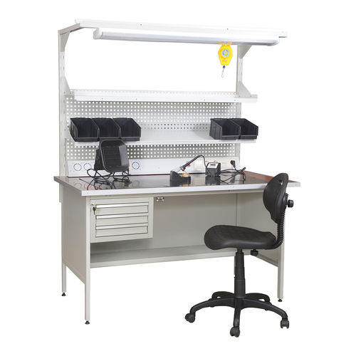Banco de trabajo de metal - PJSC "UHL-MASH" - con panel portaherramientas