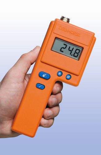 Humidímetro para heno - F-2000 - Delmhorst Europe - por medida de conductividad / con visualizador digital / portátil