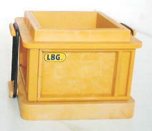 Molde para cubos de prueba de hormigón - C001 - LBGsrl