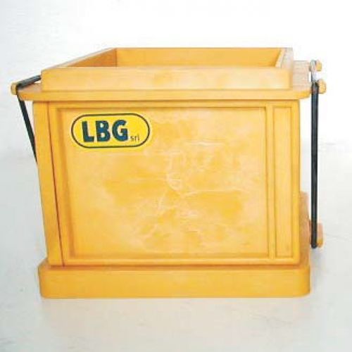 Molde para cubos de prueba de hormigón - C002 - LBGsrl