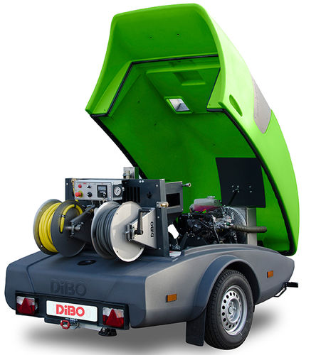 Limpiador de alta presión de agua caliente - JMB-M series - DiBO - con motor diésel / en remolque