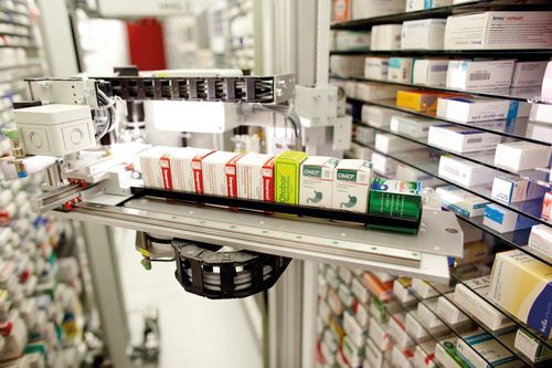 Máquina de preparación de pedidos para la industria farmacéutica - KNAPP