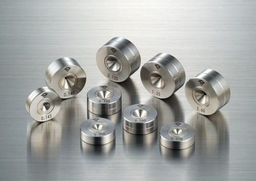 Extrusora de trefilado de diamante - Sumitomo Electric Ltd