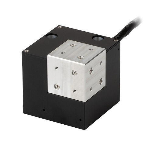 Platina de nanoposicionamiento con cinemática paralela - P-616 NanoCube® - Physik Instrumente - XYZ / piezoeléctrica / 3 ejes