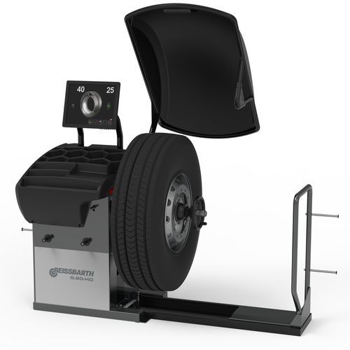 Equilibradora de ruedas para camiones - 1 692 501 005 - » BEISSBARTH Automotive Testing Solutions GmbH - para autobús / automática / con pantalla táctil