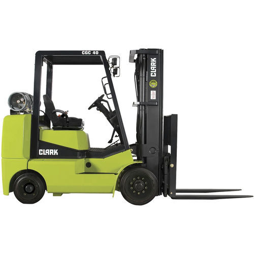 Carretilla elevadora de GLP - CGC series - CLARK Material Handling - con operador sentado / de manipulación / con contrapeso