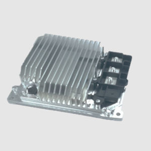 Convertidor DC/DC montado sobre bastidor - BORG WARNER - con refrigeración por líquido / 12 V