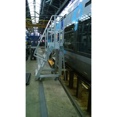 Plataforma de acceso - PFROULSNCF - L'Echelle Européenne - móvil