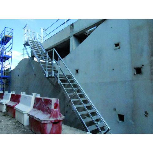 Escalera fija recta - ESCALIERTEMPO - L'Echelle Européenne - de aluminio / de obra