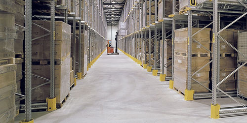 Sistema de estanterías para depósito de almacenamiento - P90 - DEXION - con tablas / por acumulación / para paleta compacta