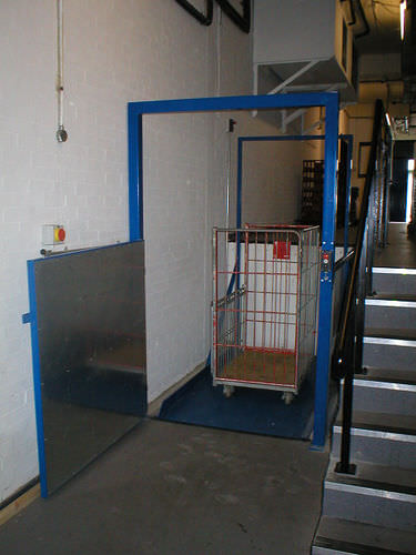 Montecarga hidráulico - Edmolift UK Ltd - industrial / con plataforma