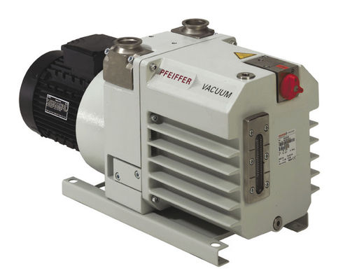 Bomba de vacío de paletas - Uno 30 M series - Pfeiffer Vacuum+Fab Solutions - lubricada / monoetapa