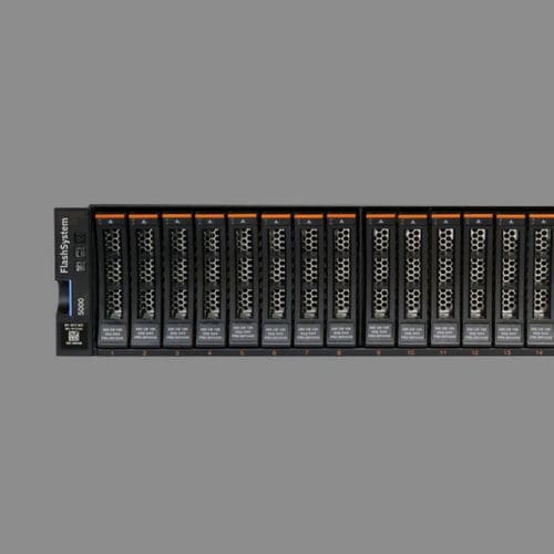 Servidor de almacenaje - FlashSystem® 5000 - IBM - 4U / de empresa / de alta eficacia