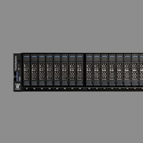 Servidor de almacenaje - FlashSystem® 7300  - IBM - 2U / de empresa / de alta eficacia