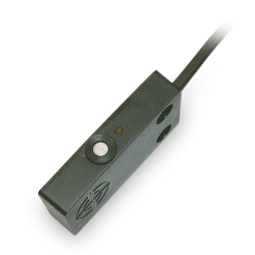 Sensor de proximidad capacitivo - BERNSTEIN AG - rectangular / de plástico / reforzado