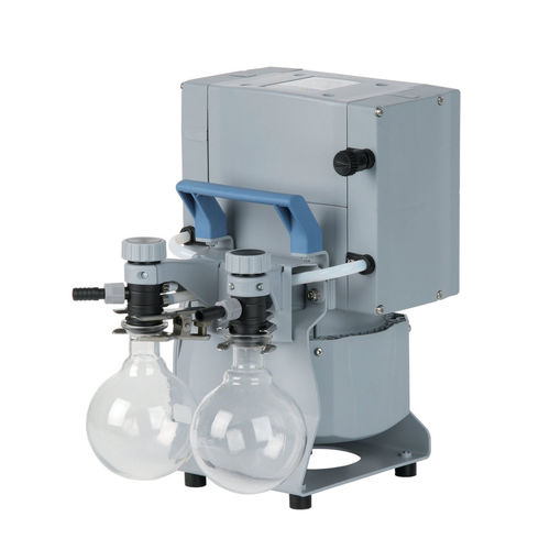 Bomba de vacío de membrana - MD 4C NT +2AK - VACUUBRAND - sin aceite / de 3 etapas / para aplicaciones médicas