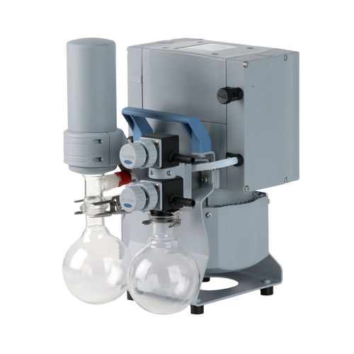 Bomba de vacío de membrana - MD 4C NT +AK SYNCHRO+EK - VACUUBRAND - sin aceite / 230 V CA / de 3 etapas