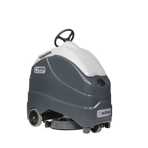 Fregadora con operador a bordo - SC1500 51D series - Nilfisk - alimentada por batería / compacta