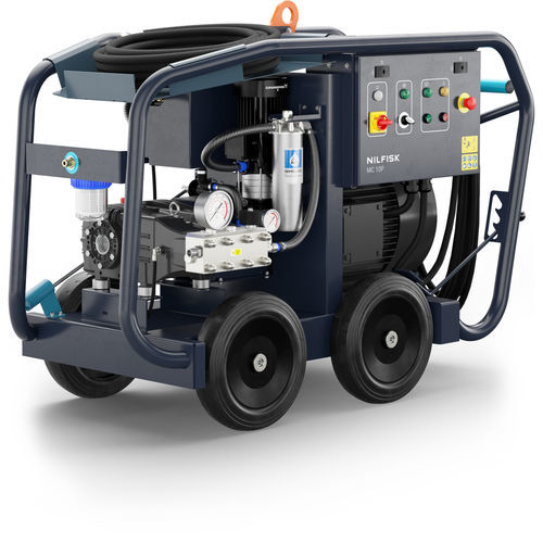 Limpiador de alta presión de agua fría - MC 10P series - Nilfisk - eléctrico / móvil / de acero