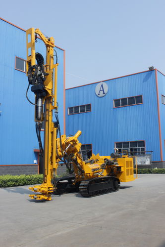 Pilotera - TH–900  - Changsha Tianhe Drilling Tools and Machinery Co., Ltd - de pozo geotérmico / de pozo / con orugas