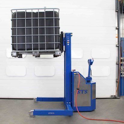 Apiladora neumática - STP12-FAC01-1300kg-Ex - STS - Bespoke Handling Equipment - con operador a pie / para contenedores / para palés