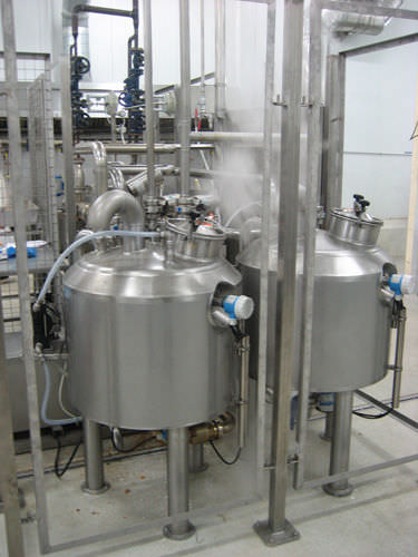 Cuba de mezcla - Intranox - para leche / de acero inoxidable / vertical