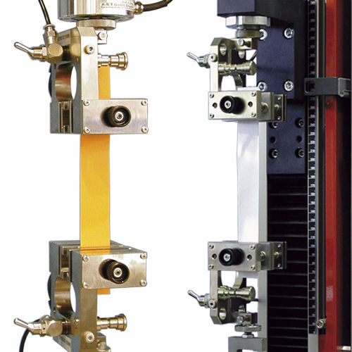 Pinza de prensión neumática - ZwickRoell GmbH & Co. KG - paralela / de 2 mandíbulas