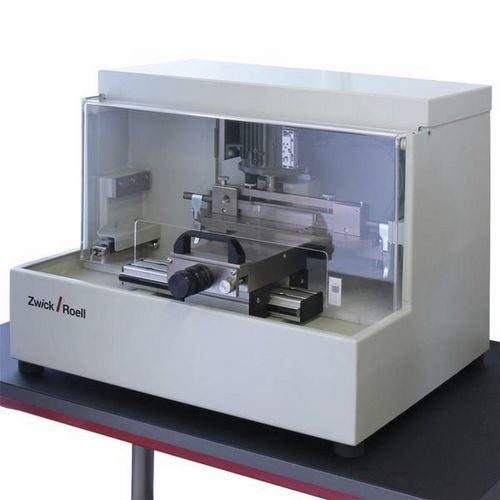 Máquina lijadora-pulidora para preparación de muestras - 7140   - ZwickRoell GmbH & Co. KG