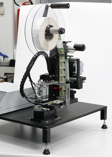 Aplicador de etiquetas semiautomático - VENUS - E-Packaging Srl - para aplicación en la parte superior del producto / para aplicación en el lateral del producto / para aplicación en la parte inferior del producto
