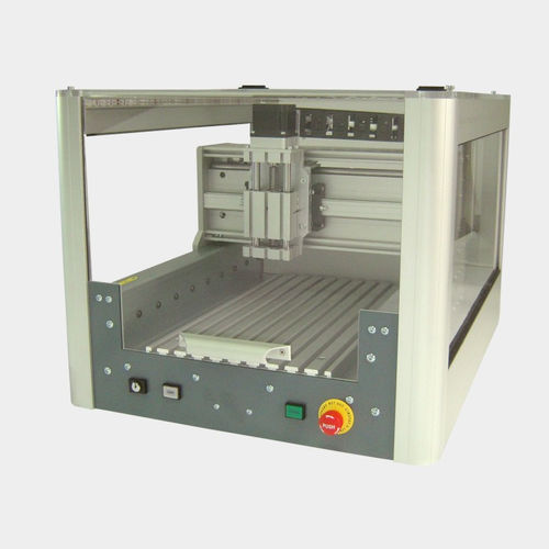 Máquina de prototipado con controlador de movimiento integrado - CNC-Rack - Gie-Tec GmbH - CNC / 3 ejes / para la construcción de maquetas