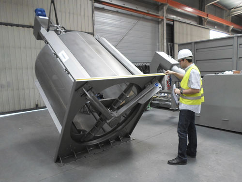Criba para el tratamiento de aguas residuales - BASKETPRO ® - ESTRUAGUA - sólidos/líquidos / con cestas