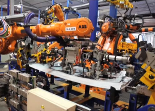 Ensamblaje para la industria del automóvil - gestamp - series grandes / acero