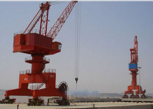 Grúa fija - Henan Weihua Heavy Machinery Co., Ltd - de puerto / para astillero naval / de carga
