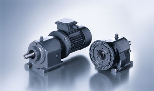 Reductor de engranaje helicoidal - Walther Flender - > 10 kNm / compacto / modular
