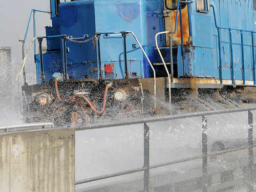 Sistema de lavado para vehículo ferroviario - FRUTIGER Company AG - de agua