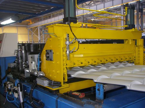 Perfiladora para perfiles de paredes finas - KINDUS - para placas de techado / controlada por PLC / con corte