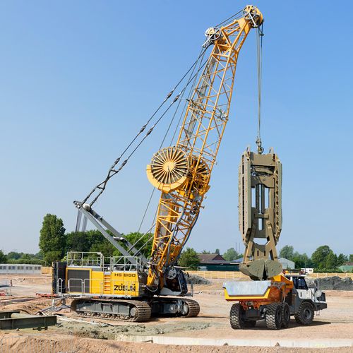 Grúa para altas cargas - HS 8130.1 - Liebherr Cranes - con orugas / en celosía / de puerto